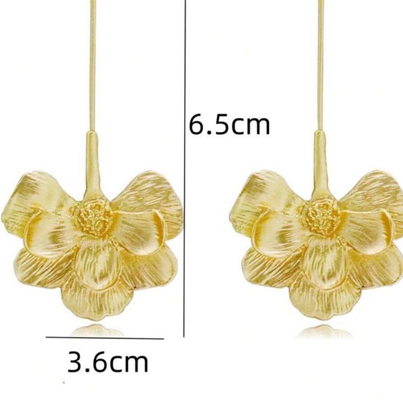 Zara Gold Floral Statement Earrings - Picture 5 of 5